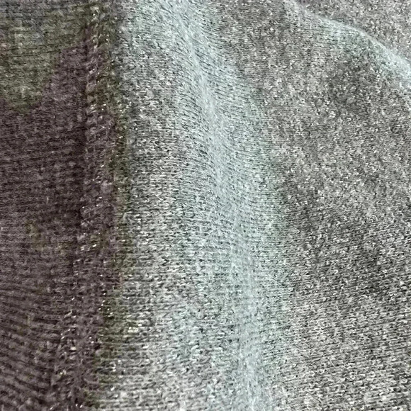 Liz Claiborne Sparkle Gray Sweatshirt/Sweater with cross cross design - Picture 2 of 5